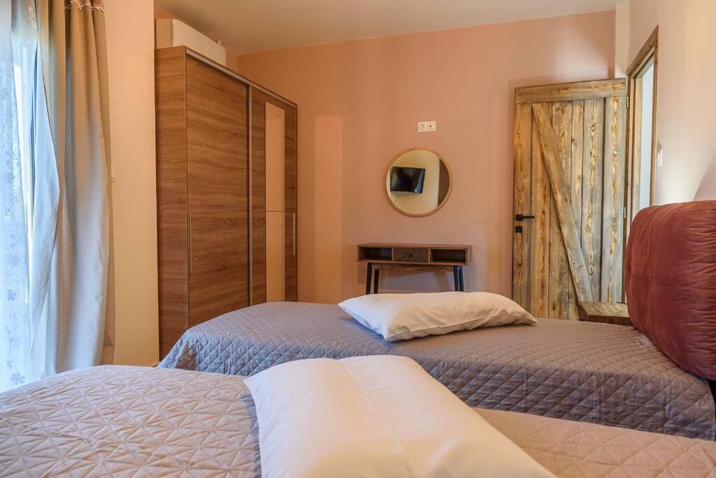 Melina'S Cosy Appartment Argalastí Ngoại thất bức ảnh